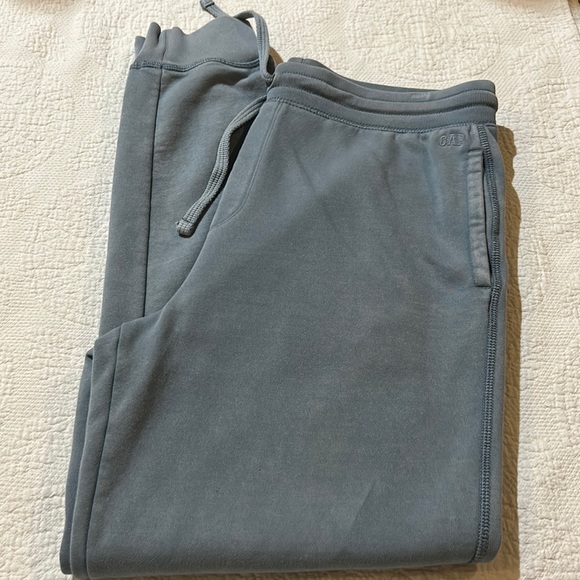 GAP Other - Gap sweat pants. Size Medium